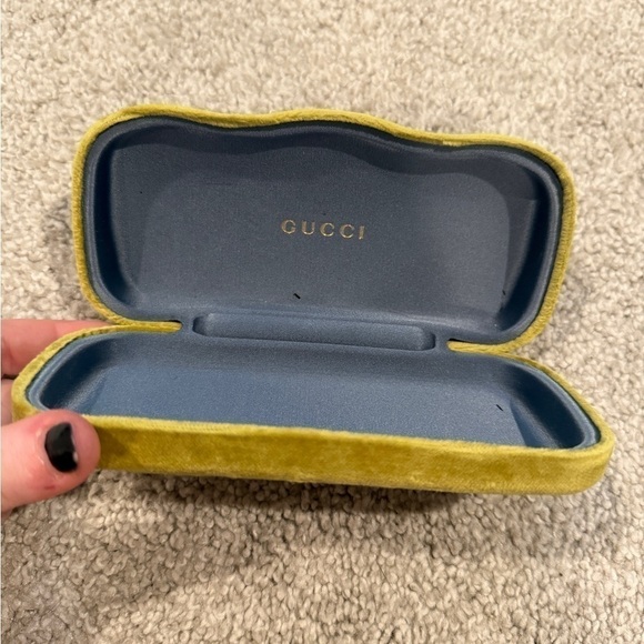 Gucci Women's Eyeglasses Glasses Case Yellow Gold Velvet Hard Clamshell - Picture 3 of 5